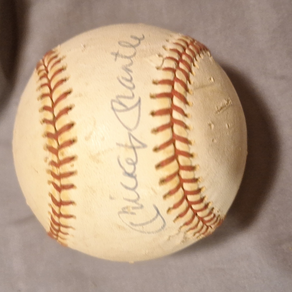 Mickey mantle auto baseball